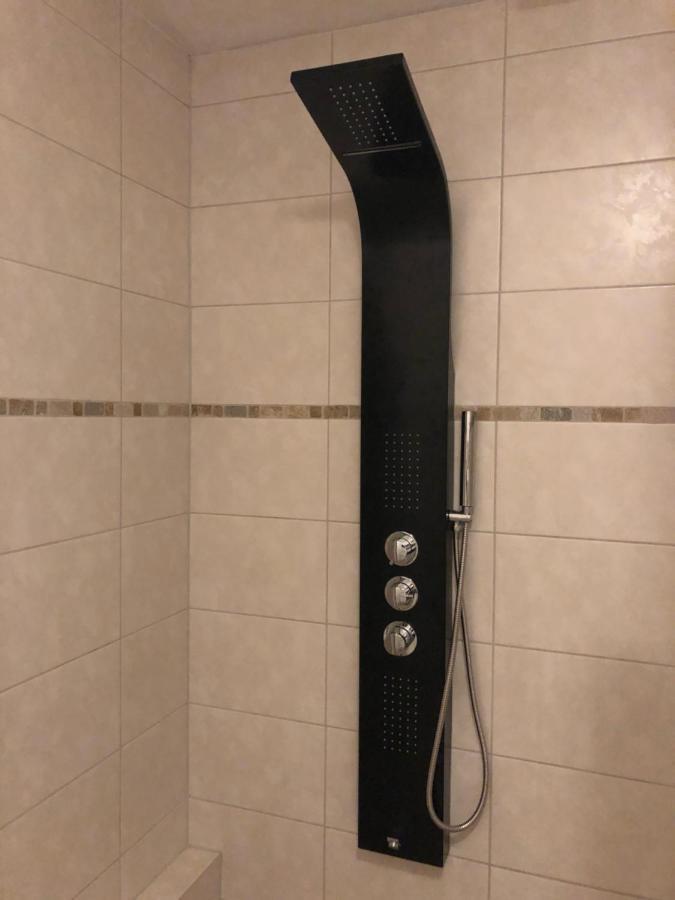 B&B Typisch Lelies Liessel Exteriör bild